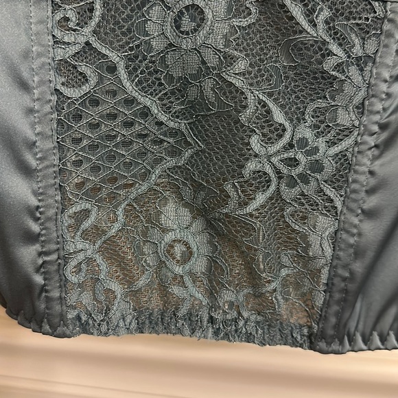 Urban Outfitters Satin and Lace Camisole Top - Picture 2 of 6